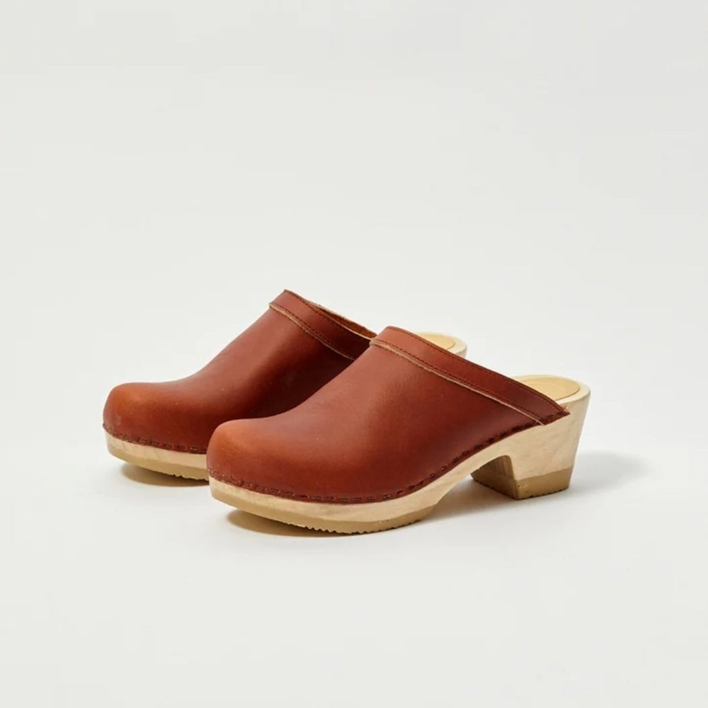 No.6 Old School Clog Mid Heel in Bourbon - size 39